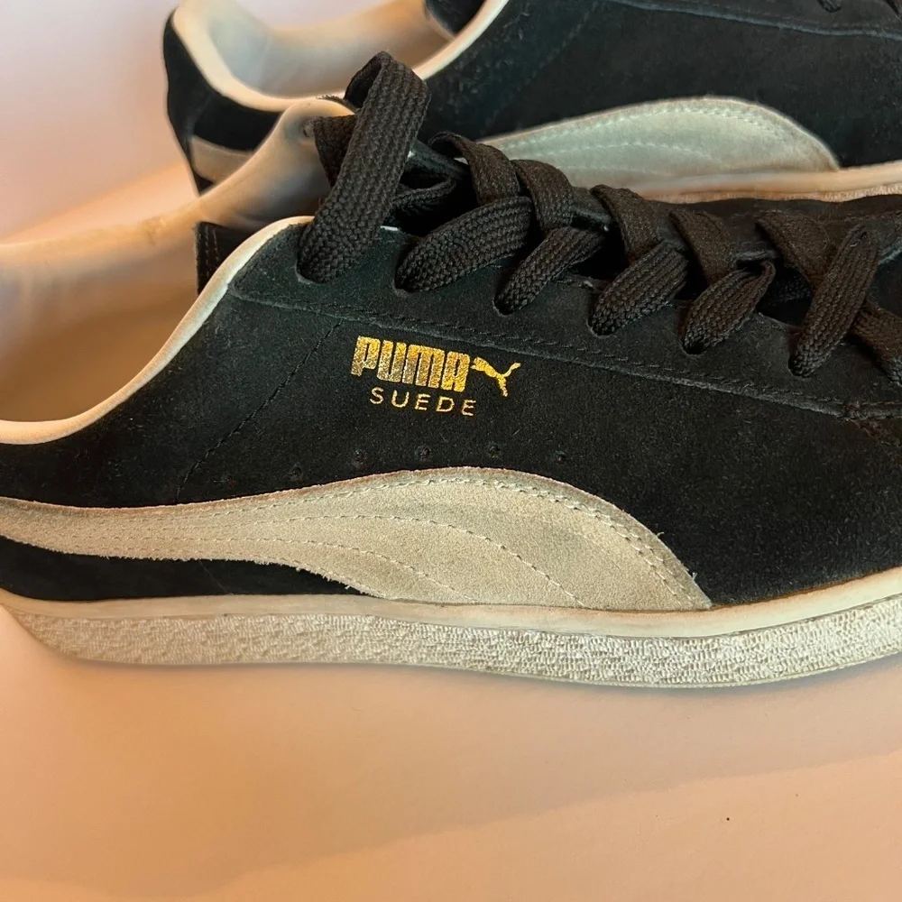 Puma Suede Black & Cream Classic 21 Sneakers, Size 9.5